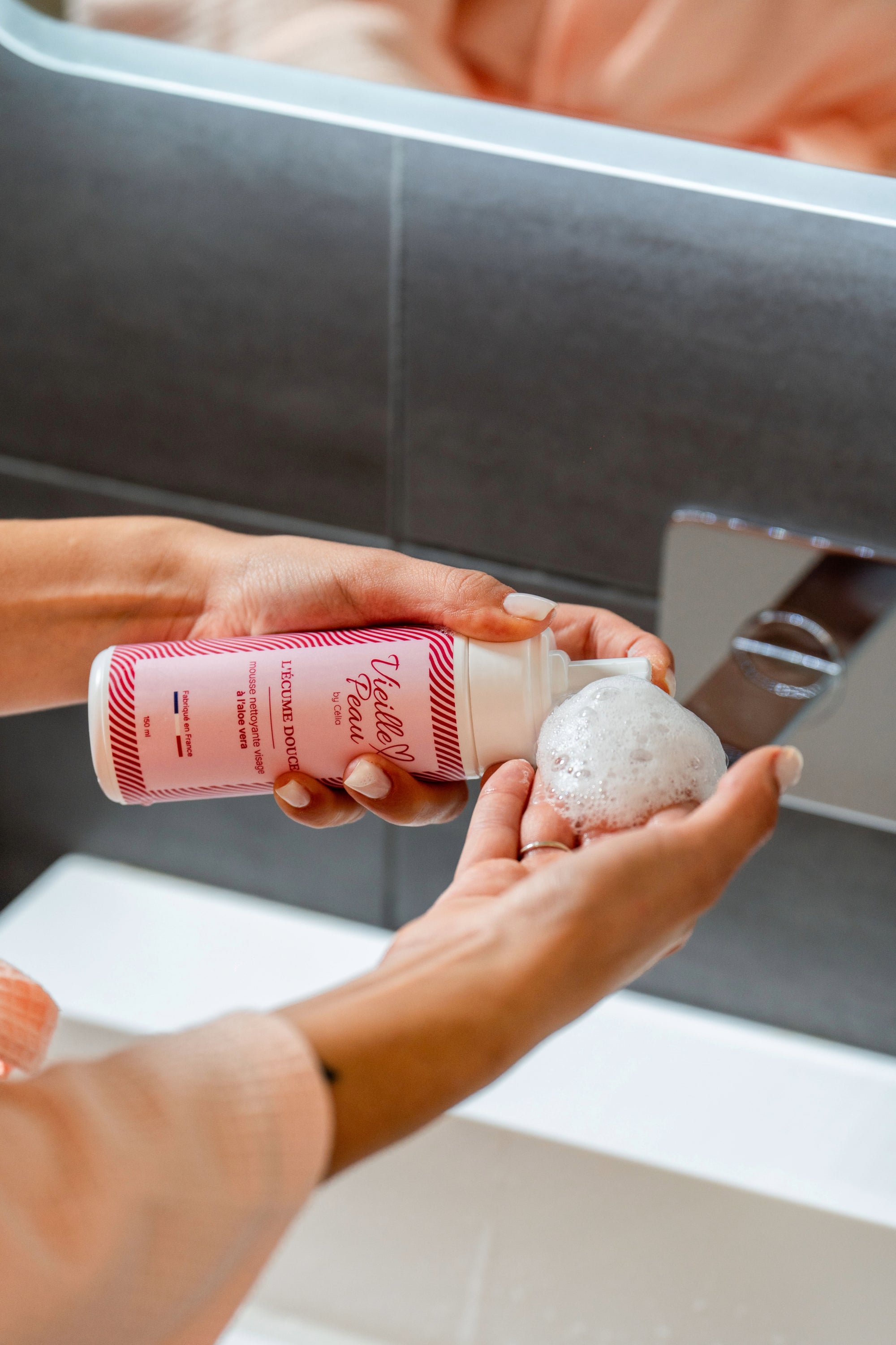 L'ÉCUME DOUCE - Mousse nettoyante visage à l'aloe vera 150ml
