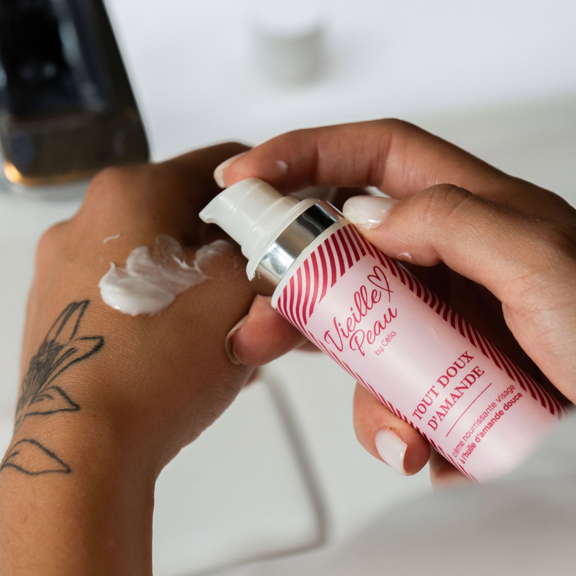 TOUT DOUX D'AMANDE - Crème nourrissante visage à l'huile d'amande douce - 50ml