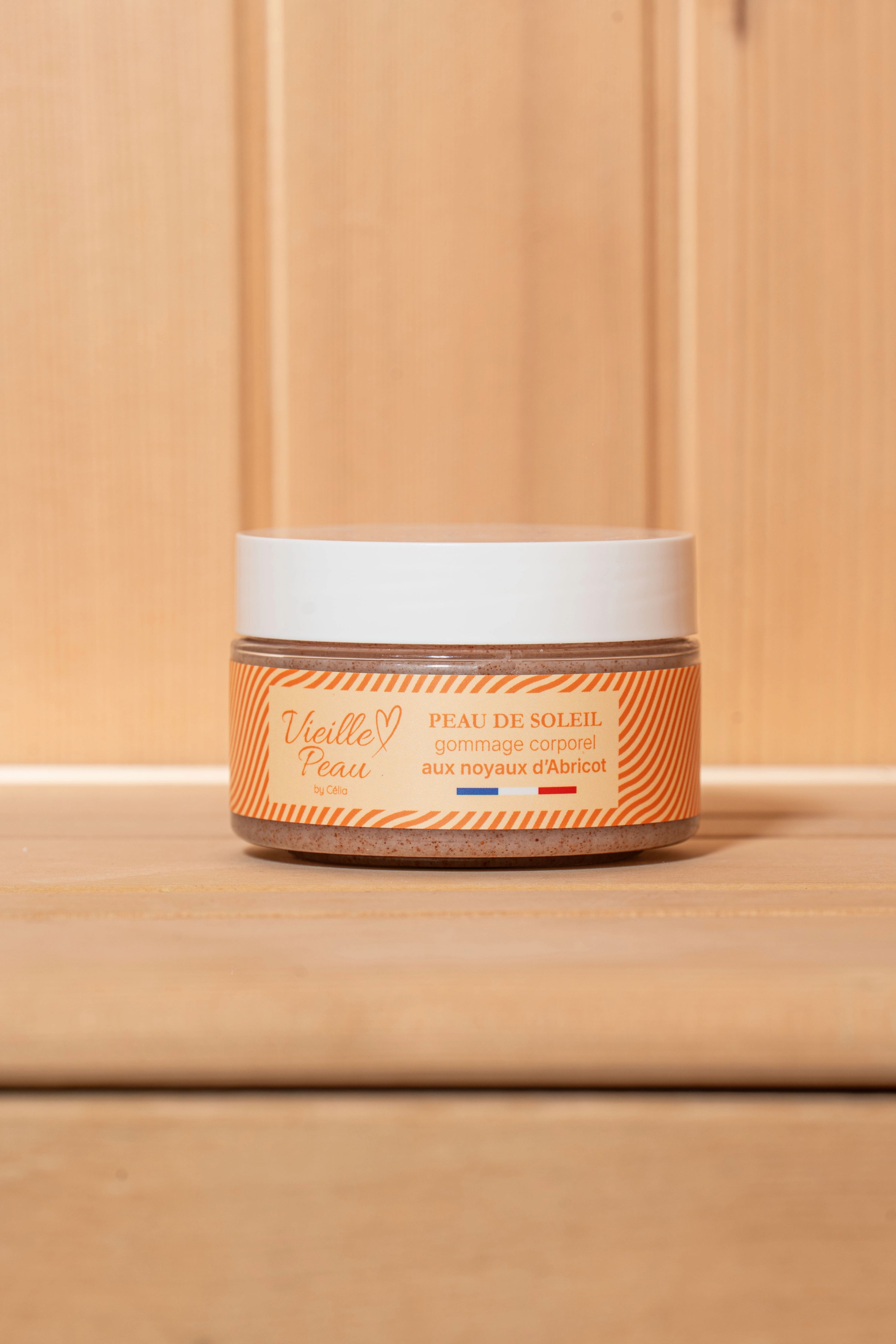 PEAU DE SOLEIL - Gommage corporel  aux noyaux dʼAbricot 200ml